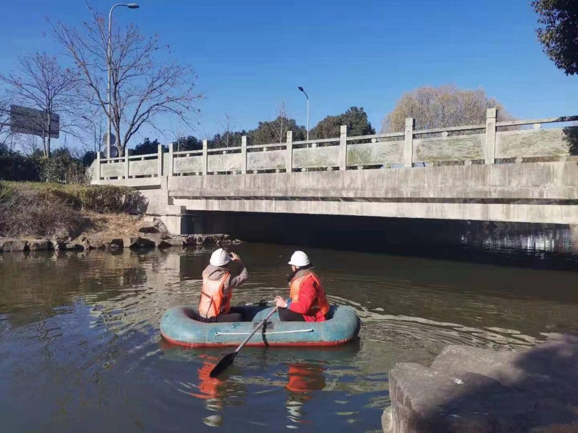 寧波鄞州對姚隘路安康（kāng）橋（qiáo）等共9座橋（qiáo）梁進行“健康（kāng）體檢”